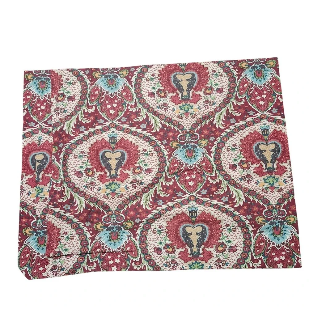 Pottery Barn Darcy Medallion Paisley Standard Pillow Sham Red Cotton 26x20‎